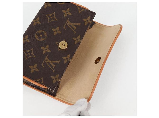 LOUIS VUITTON Pochette Florentine Monogram Borsa a vita M51855 LV Auth 119590V Monogramma - vista 9