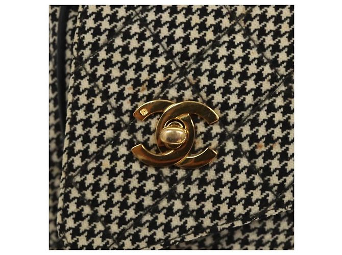 CHANEL Borsa a Spalla Matelassé con Catena Tela Bianca Nera CC Auth 120186V Nero Bianco - vista 17