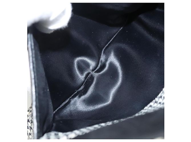 CHANEL Borsa a Spalla Matelassé con Catena Tela Bianca Nera CC Auth 120186V Nero Bianco - vista 23