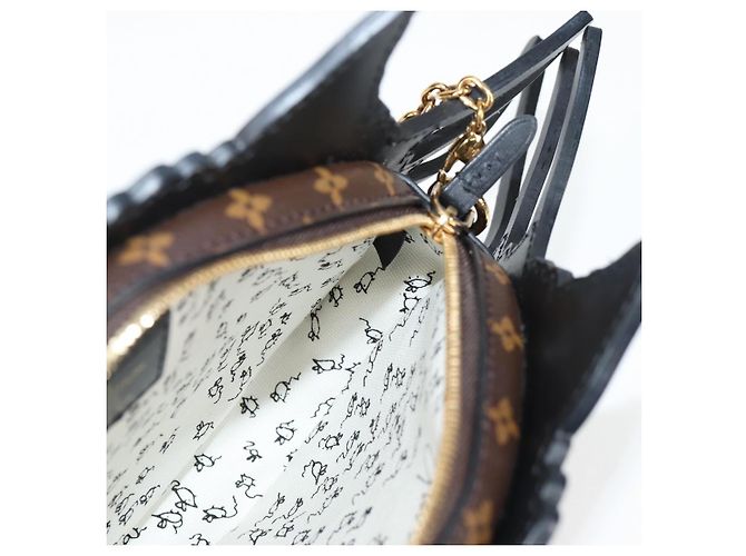 LOUIS VUITTON Epi Monogram Katze Gesicht Pochette Grau LV Auth 133624SAM Braun - Ansicht 19