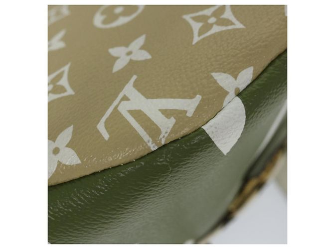 LOUIS VUITTON Marsupio Monogramma Gigante Borsa per il Corpo Khaki M44611 LV Auth 57013SAM Cachi - vista 17