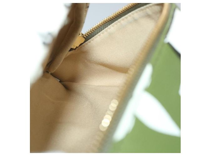 LOUIS VUITTON Marsupio Monogramma Gigante Borsa per il Corpo Khaki M44611 LV Auth 57013SAM Cachi - vista 23