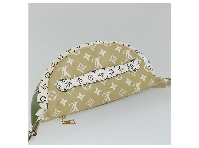 LOUIS VUITTON Marsupio Monogramma Gigante Borsa per il Corpo Khaki M44611 LV Auth 57013SAM Cachi - vista 6