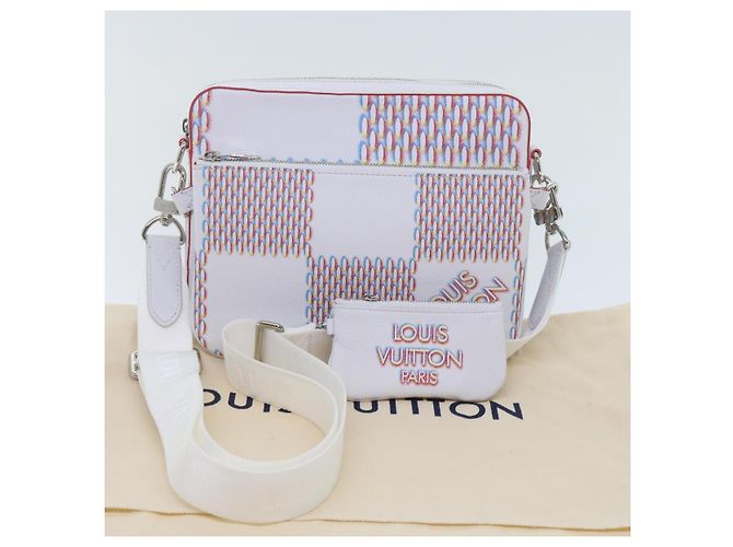 LOUIS VUITTON Bolsa Mensageiro Damier Giant Spray Trio Branca M20665 Auth ar11066SM Branco - vista 12