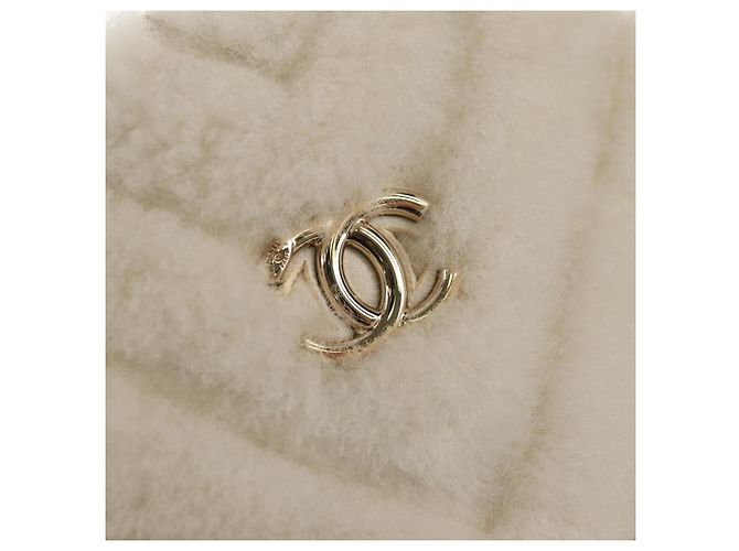 Borsa a Spalla CHANEL V Stitch in Mouton Bianco Oro CC Auth 148461AM D'oro - vista 15