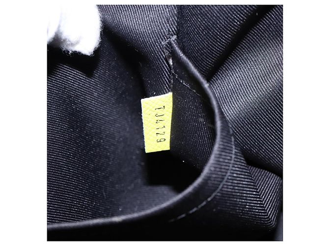 LOUIS VUITTON Zaino Taigalama Discovery Giallo M30228 LV Auth IN055V - vista 11