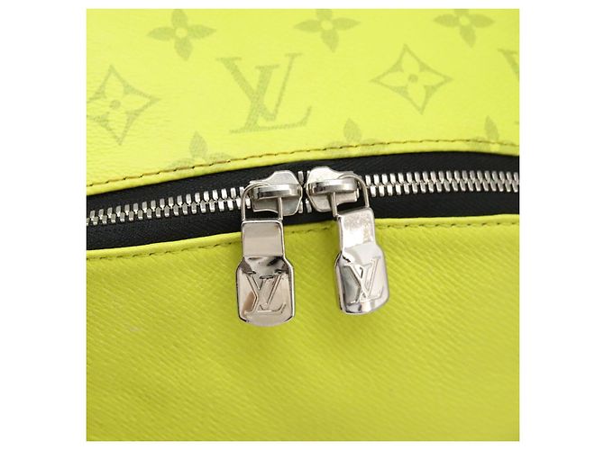 LOUIS VUITTON Zaino Taigalama Discovery Giallo M30228 LV Auth IN055V - vista 25