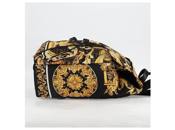 FENDI Zucca Canvas FENDACE Versace Kooperation Rucksack Schwarz Auth BA2349SAM Braun - Ansicht 4