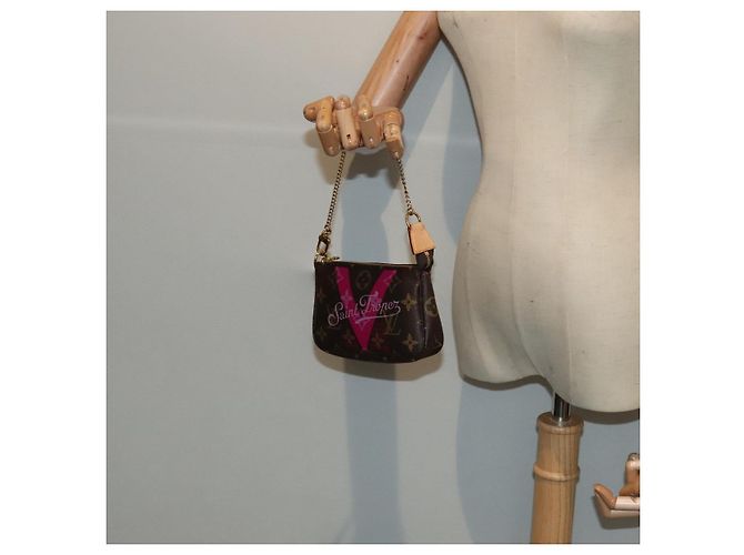 LOUIS VUITTON Monogram V línea Mini Pochette Accesorios Pouch Rosa Auth am6931SAV Monograma - vista 21