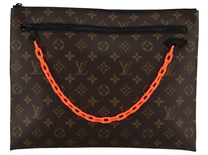 LOUIS VUITTON Pochette A4 Ray Solare Monogram M44484 LV Auth 106264SAM Monogramma - vista 2