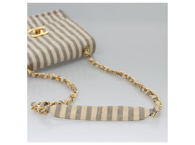 CHANEL Borsa a Spalla Matelassé Striata in Tela Bianca Grigia CC Auth 110304SAV Marrone Bianco - vista 7