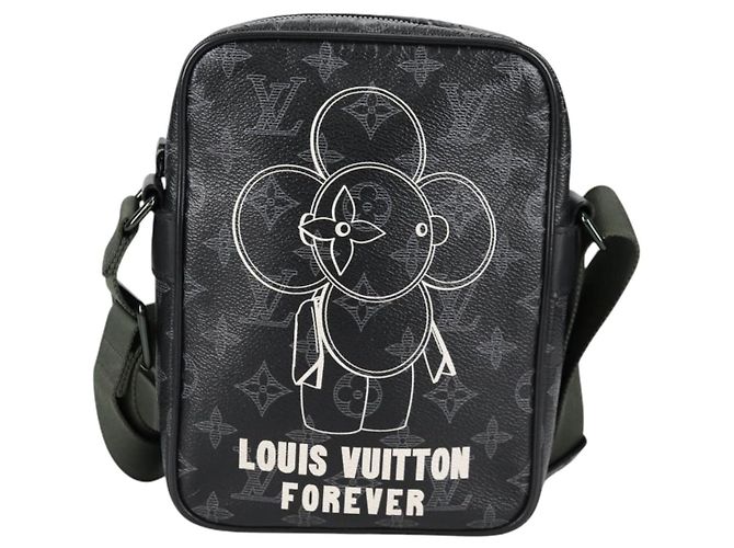 LOUIS VUITTON Bolsa de Ombro Monogram Eclipse DanubePM M43677 LV Auth 133254SAM Monograma - vista 13