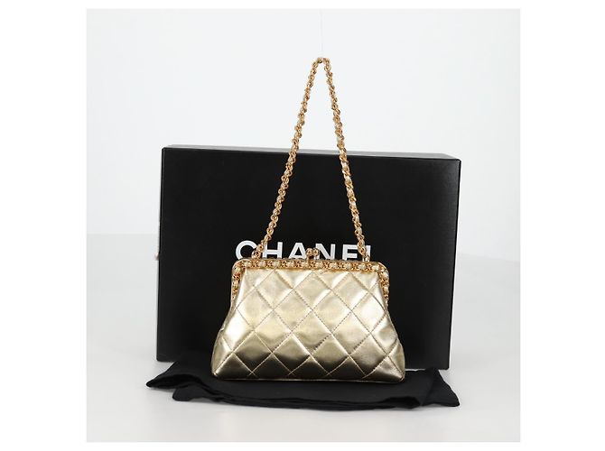 CHANEL Borsa a Spalla Matelassé in Pelle Catena Oro CC Auth 134853SM D'oro - vista 12