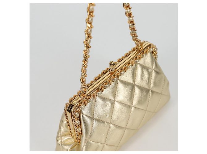 CHANEL Borsa a Spalla Matelassé in Pelle Catena Oro CC Auth 134853SM D'oro - vista 6