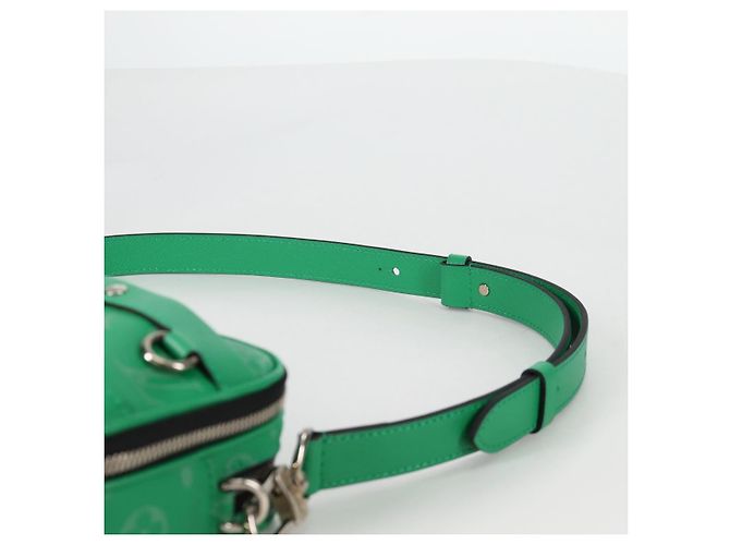 LOUIS VUITTON Taiga Lama Alpha Portafoglio Indossabile NV Borsa M30997 LV Auth 135292SAM Verde - vista 14