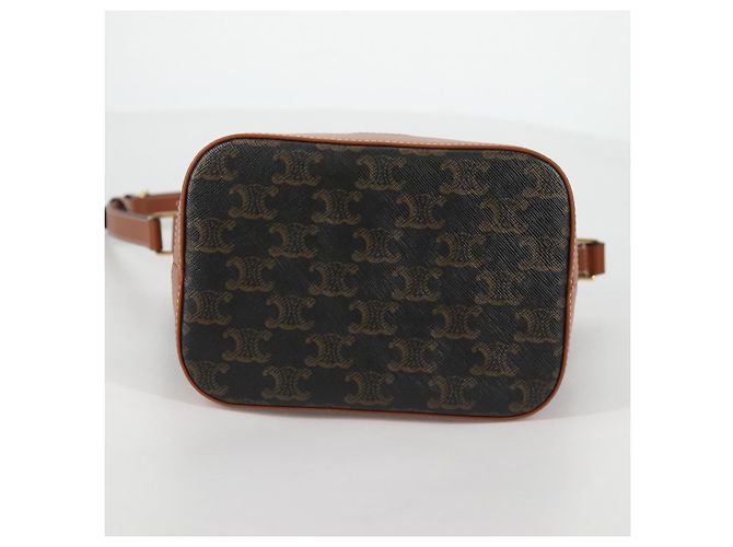 Céline Borsa a spalla a secchiello Triomphe Small in PVC pelle nera e oro Auth 135273SM Nero D'oro - vista 5