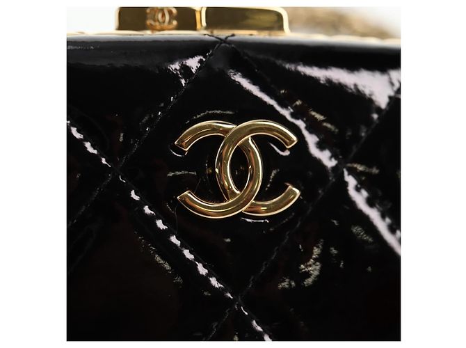 Borsa a Spalla con Catena CHANEL Pelle Verniciata Nera Oro CC Auth 134911SAM Nero D'oro - vista 20
