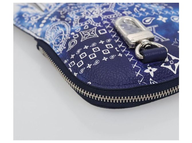 LOUIS VUITTON Bandana Monogram Pouch HIGH 5 Bianco Blu M81410 LV Auth 142343SAM - vista 16