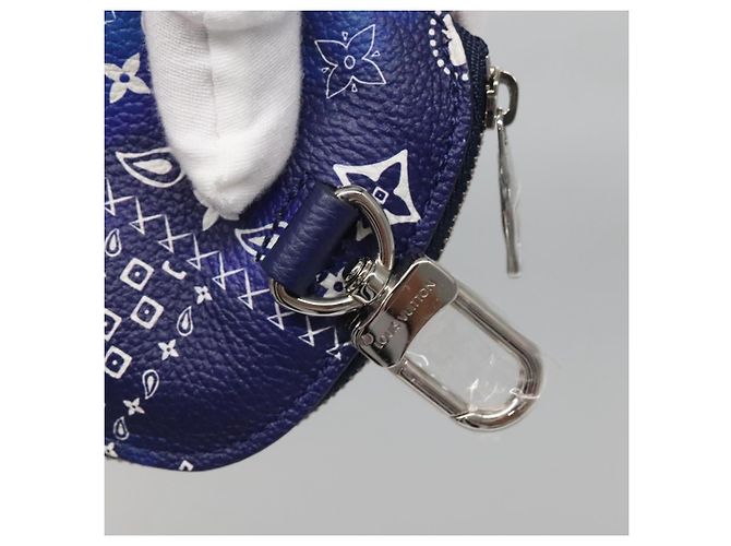 LOUIS VUITTON Bandana Monogram Pouch HIGH 5 Bianco Blu M81410 LV Auth 142343SAM - vista 9