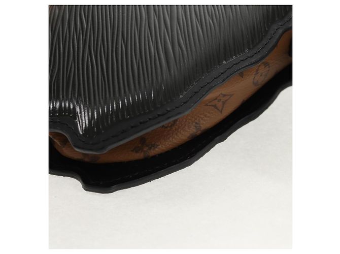 LOUIS VUITTON Pochette Borsa Monogram Reverse Testa di Cane Grigia M53171 LV Auth 139199SM Marrone - vista 18