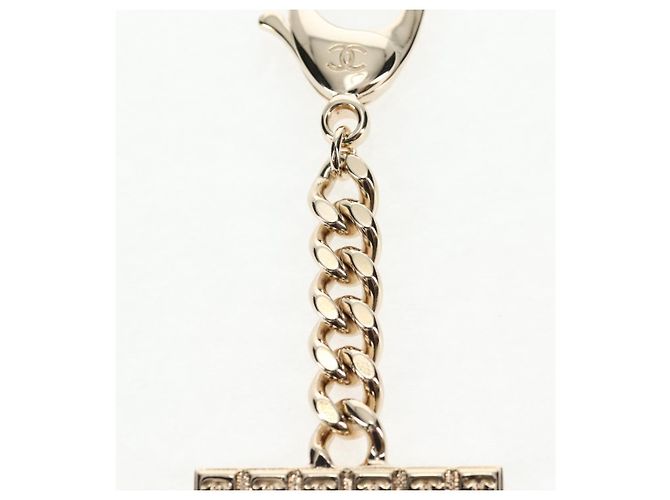 Llave CHANEL de metal dorado CC Auth 139035SAM - vista 4