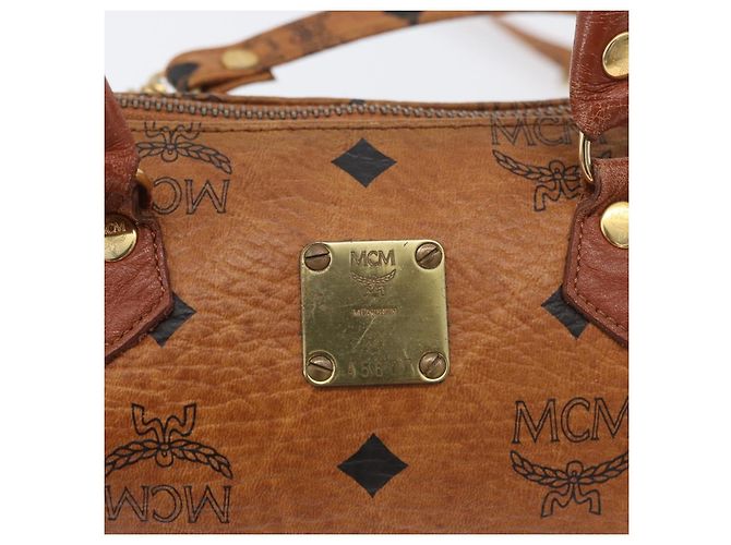 Borsa Boston Mini Logogram Vicetos MCM in pelle PVC 2 in 1 marrone oro Auth LNZ803 D'oro - vista 12