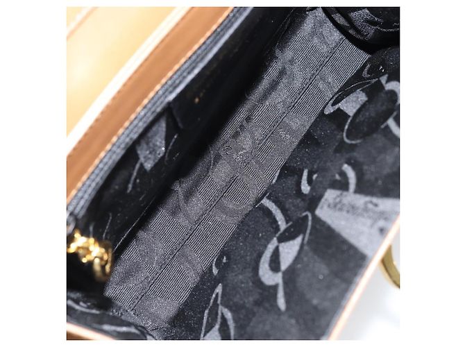 Borsa a Spalla Gancini in Pelle Marrone Oro Salvatore Ferragamo Auth gh1940 D'oro - vista 11
