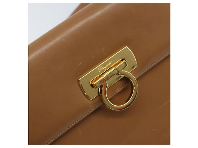 Borsa a Spalla Gancini in Pelle Marrone Oro Salvatore Ferragamo Auth gh1940 D'oro - vista 17