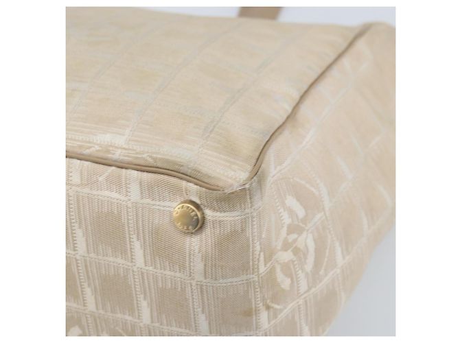 CHANEL Nova Bolsa Tote de Viagem Nylon Bege Ouro CC Auth ti3788 Dourado - vista 14