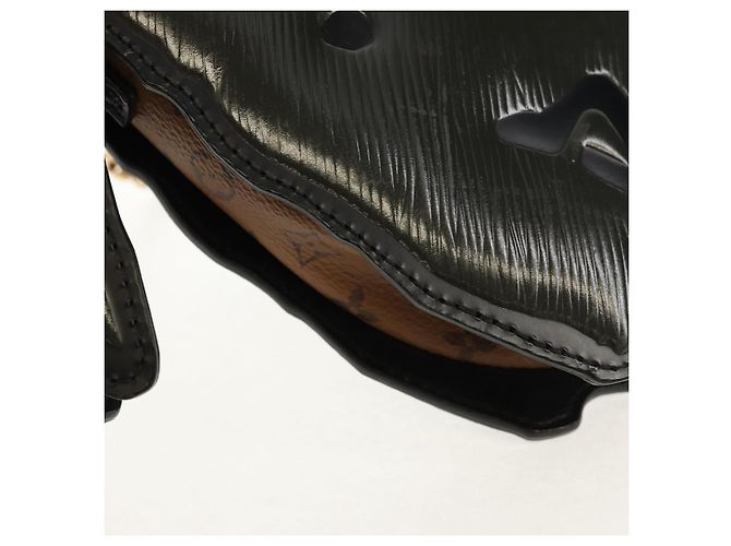 LOUIS VUITTON Pochette a Spalla Dog Face Epi Grigia M53171 LV Auth 142694SAM Marrone - vista 16