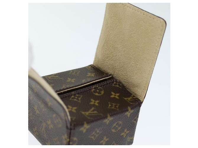 BOÎTE À BIJOUX Monogram LOUIS VUITTON Boîte à bijoux LV Auth yk12510V Monogramme - vue 19