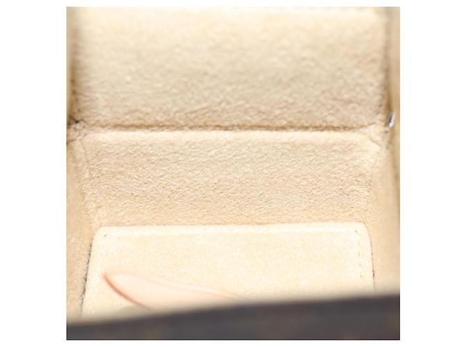 BOÎTE À BIJOUX Monogram LOUIS VUITTON Boîte à bijoux LV Auth yk12510V Monogramme - vue 20