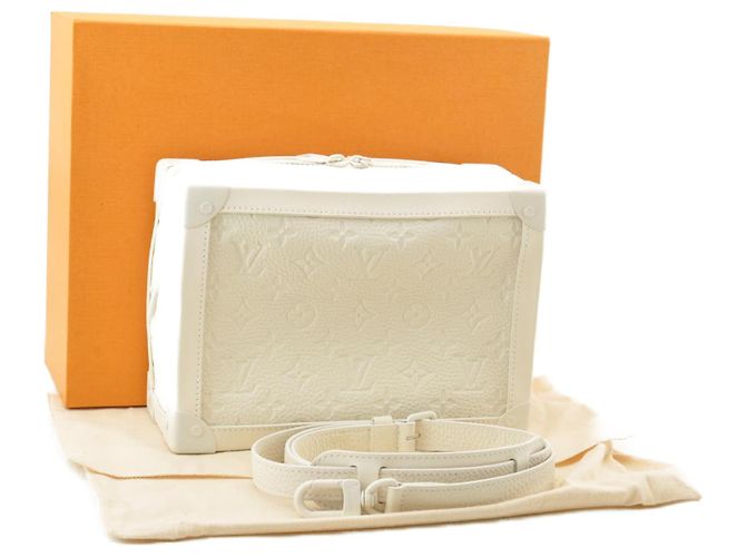 LOUIS VUITTON Borsa a Spalla Virgil Abloh Soft Trunk Box Bianca M53254 Auth ak104SM Bianco - vista 12