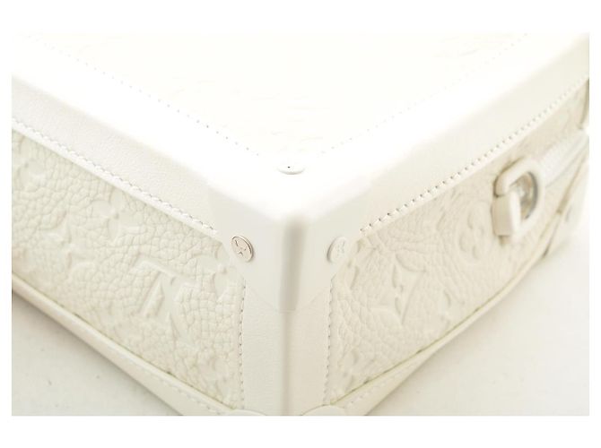 LOUIS VUITTON Borsa a Spalla Virgil Abloh Soft Trunk Box Bianca M53254 Auth ak104SM Bianco - vista 17
