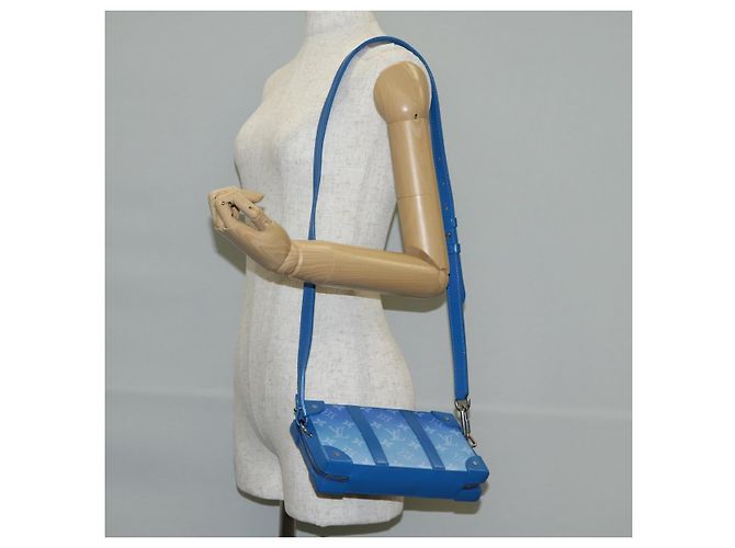 LOUIS VUITTON Monogram Clouds Soft Trunk Wallet Borsa Blu M45432 LV Auth 128464SAM - vista 27