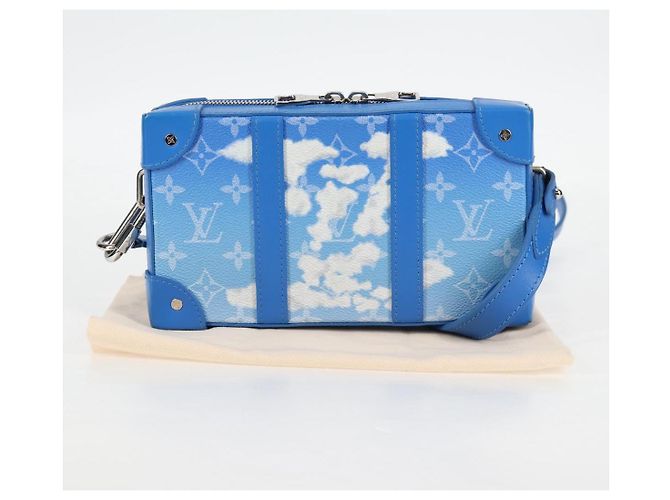 LOUIS VUITTON Monogram Clouds Soft Trunk Wallet Borsa Blu M45432 LV Auth 135581SAM - vista 12