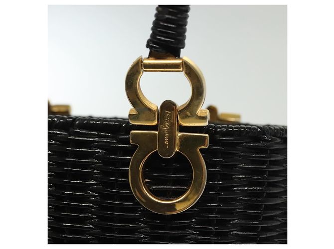 Gancini Handtasche aus Rattan in Schwarz und Gold Salvatore Ferragamo Auth 138876V Golden - Ansicht 10