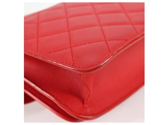 CHANEL Borsa a Spalla Matelassé in Pelle Rossa con Catena Argento CC Auth 138980M Rosso - vista 16