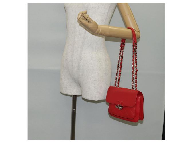 CHANEL Borsa a Spalla Matelassé in Pelle Rossa con Catena Argento CC Auth 138980M Rosso - vista 26