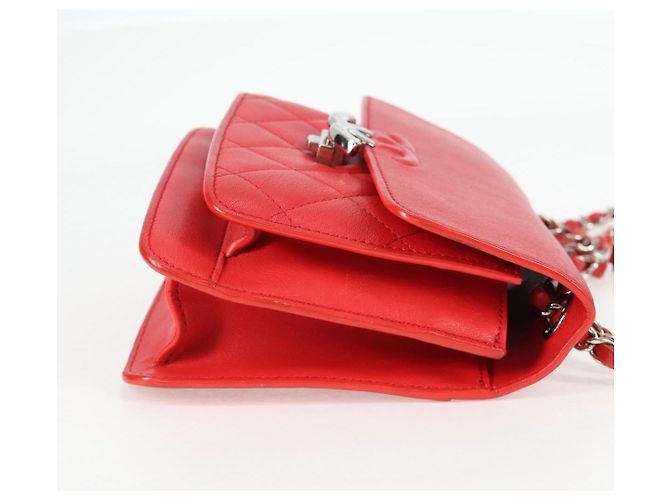 CHANEL Borsa a Spalla Matelassé in Pelle Rossa con Catena Argento CC Auth 138980M Rosso - vista 4