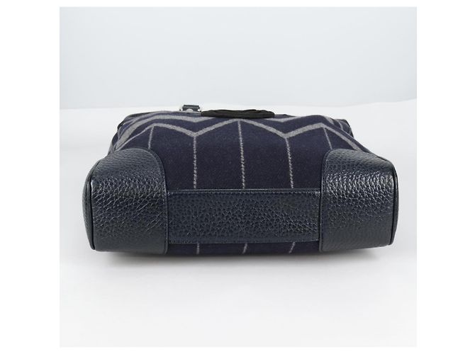 LOUIS VUITTON Cabas Vale Karakoram Bolsa de Mão Lã Marinha M95240 LV Auth 138949SAV Azul marinho - vista 6