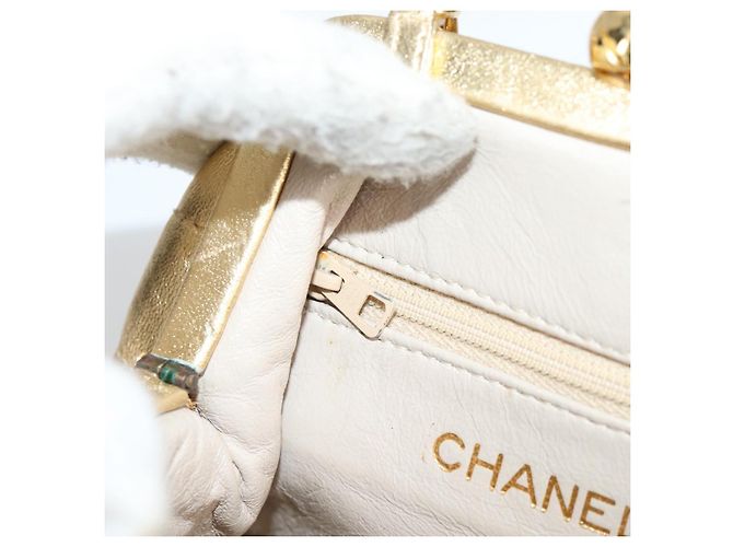 Borsa a Spalla CHANEL in Pelle di Agnello, Tonalità Oro, CC Auth 135116SM - vista 26