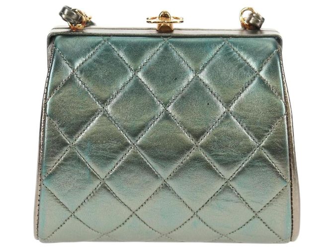 CHANEL Borsa a Spalla in Pelle Matelassé Verde con Catena CC Auth 136053SAV - vista 13