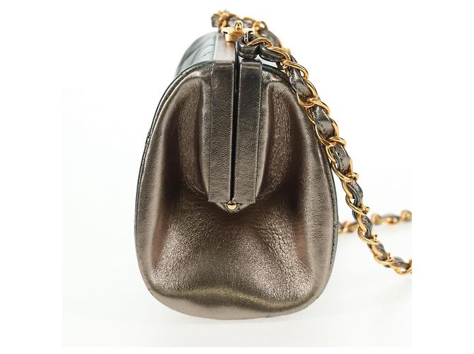 CHANEL Borsa a Spalla in Pelle Matelassé Verde con Catena CC Auth 136053SAV - vista 4