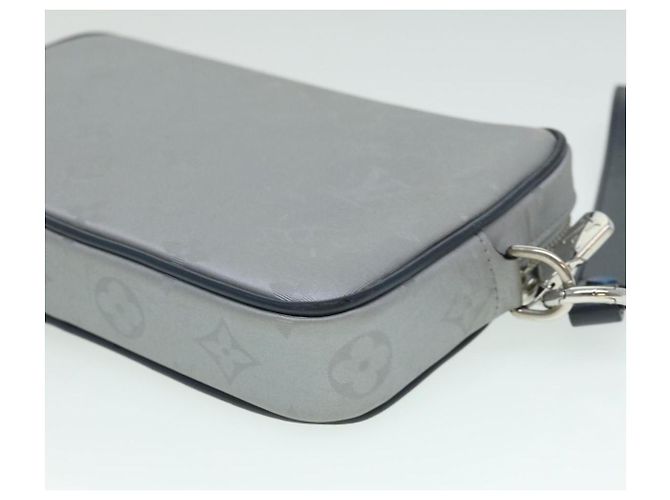 LOUIS VUITTON Clutch Satellite Monogram Argento M44171 LV Auth 32349SAV - vista 16