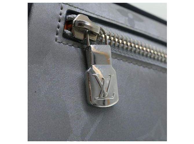 LOUIS VUITTON Clutch Satellite Monogram Argento M44171 LV Auth 32349SAV - vista 18