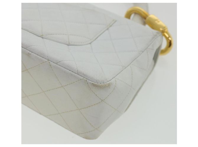 CHANEL Borsa a Spalla Matelassé in Pelle di Agnello Bianca CC Auth 32416SAM Bianco - vista 12