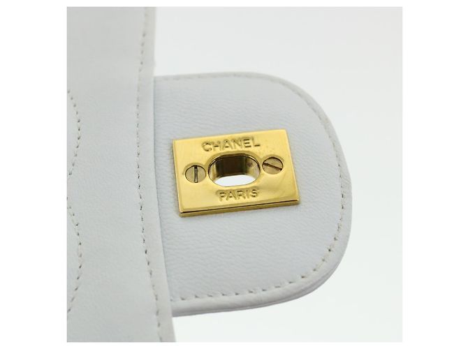 CHANEL Borsa a Spalla Matelassé in Pelle di Agnello Bianca CC Auth 32416SAM Bianco - vista 17