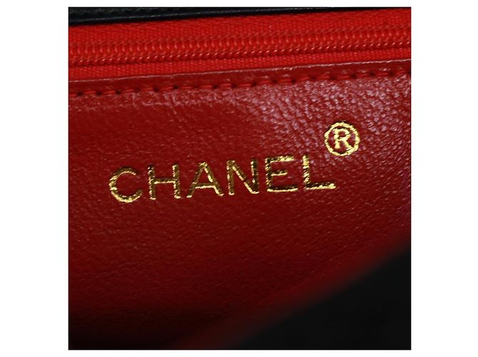 CHANEL Bolsa de ombro de corrente matelassé em pedra preta CC Auth 32695SAV Preto - vista 22