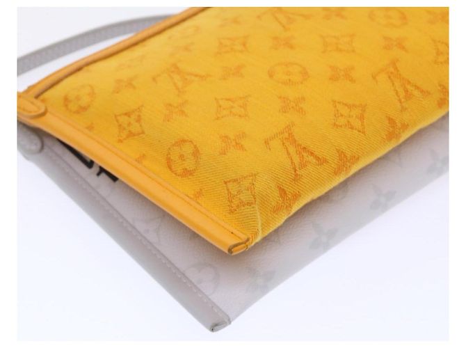 LOUIS VUITTON Borsa a Spalla Piatta Monogramma Bianca da Uomo Bron M44640 Auth 48487SAM Bronzo - vista 18